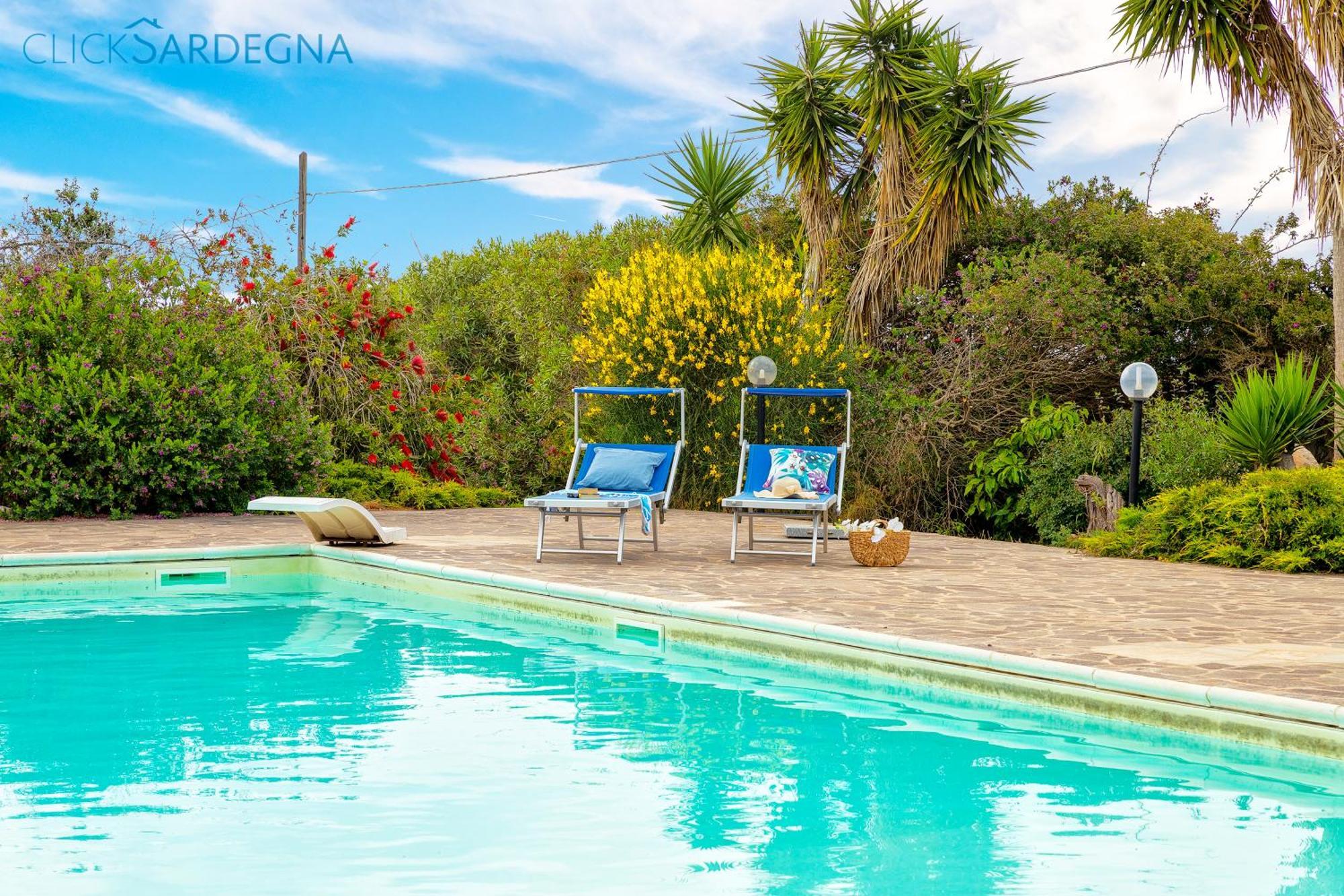 Villa Melograno With Exclusive Swimming Pool Surrounded By Greenery Campanedda Exterior photo